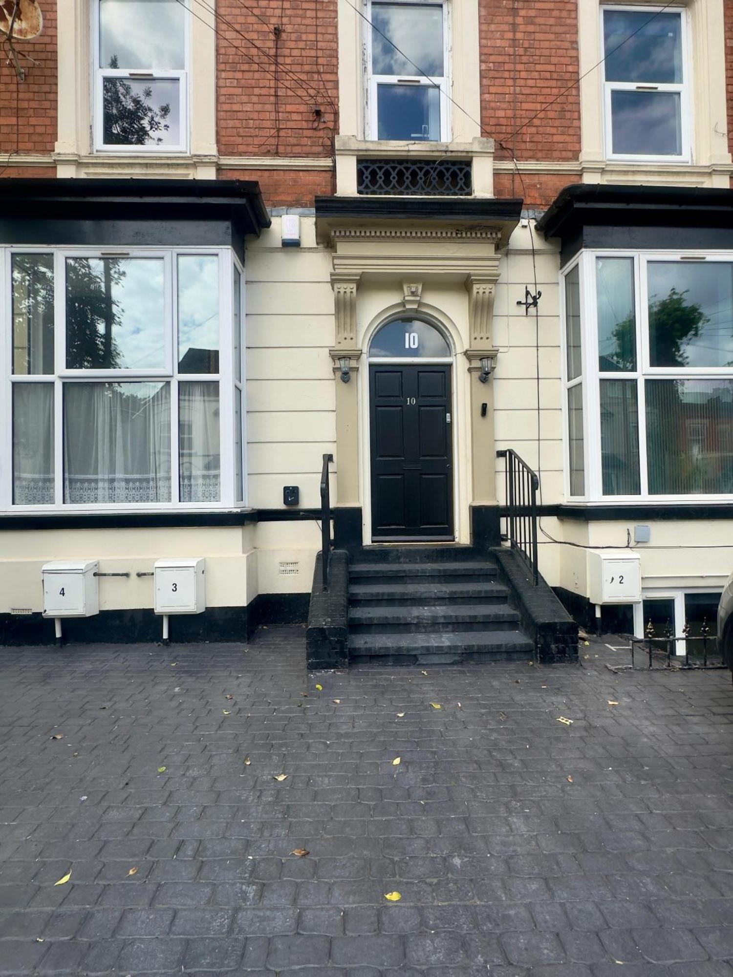 Cottage Style 2 Bedroom Apt In City, Near Utilita Arena & Free Parking Birmingam Exterior foto